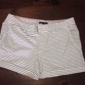 Tommy Hilfiger stripped shorts